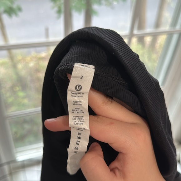 Lululemon black joggers - Picture 4 of 4